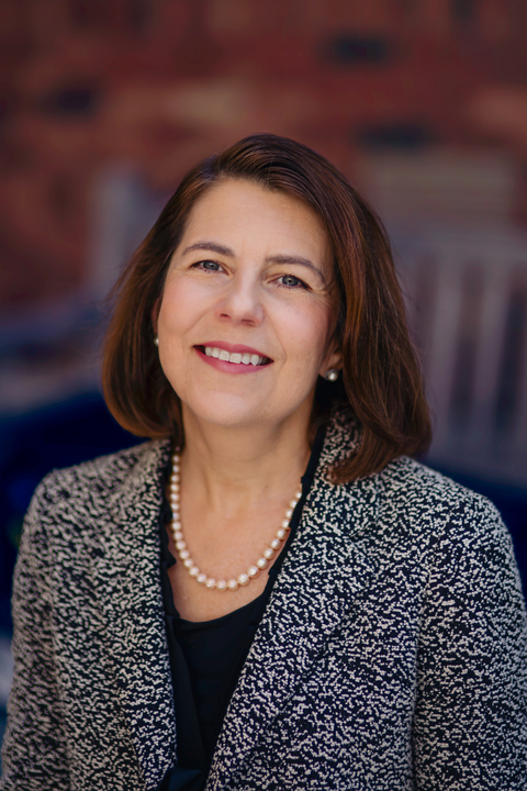 Headshot of Julia Titus